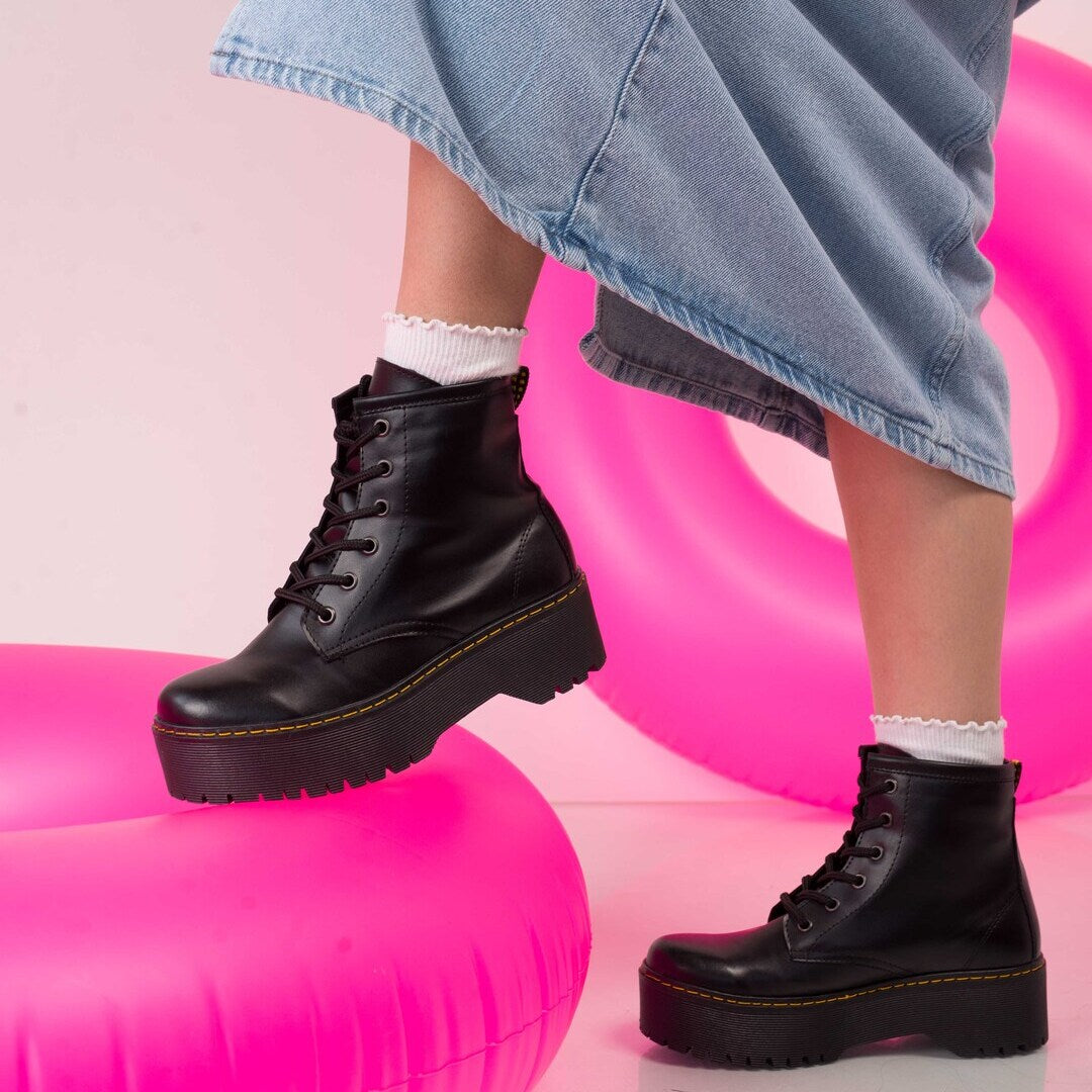 BOOTS JULIETA