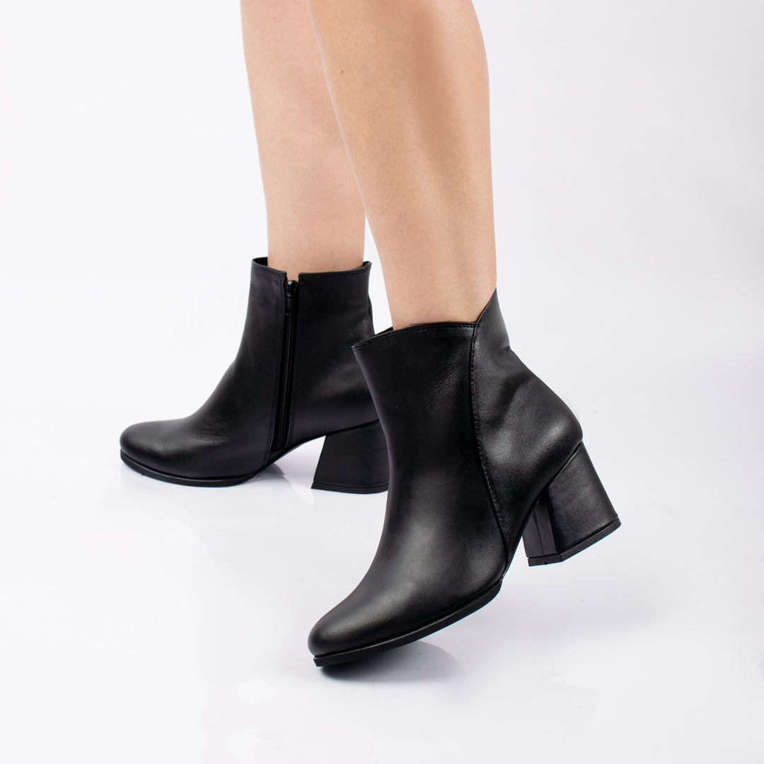 BOOTS 023